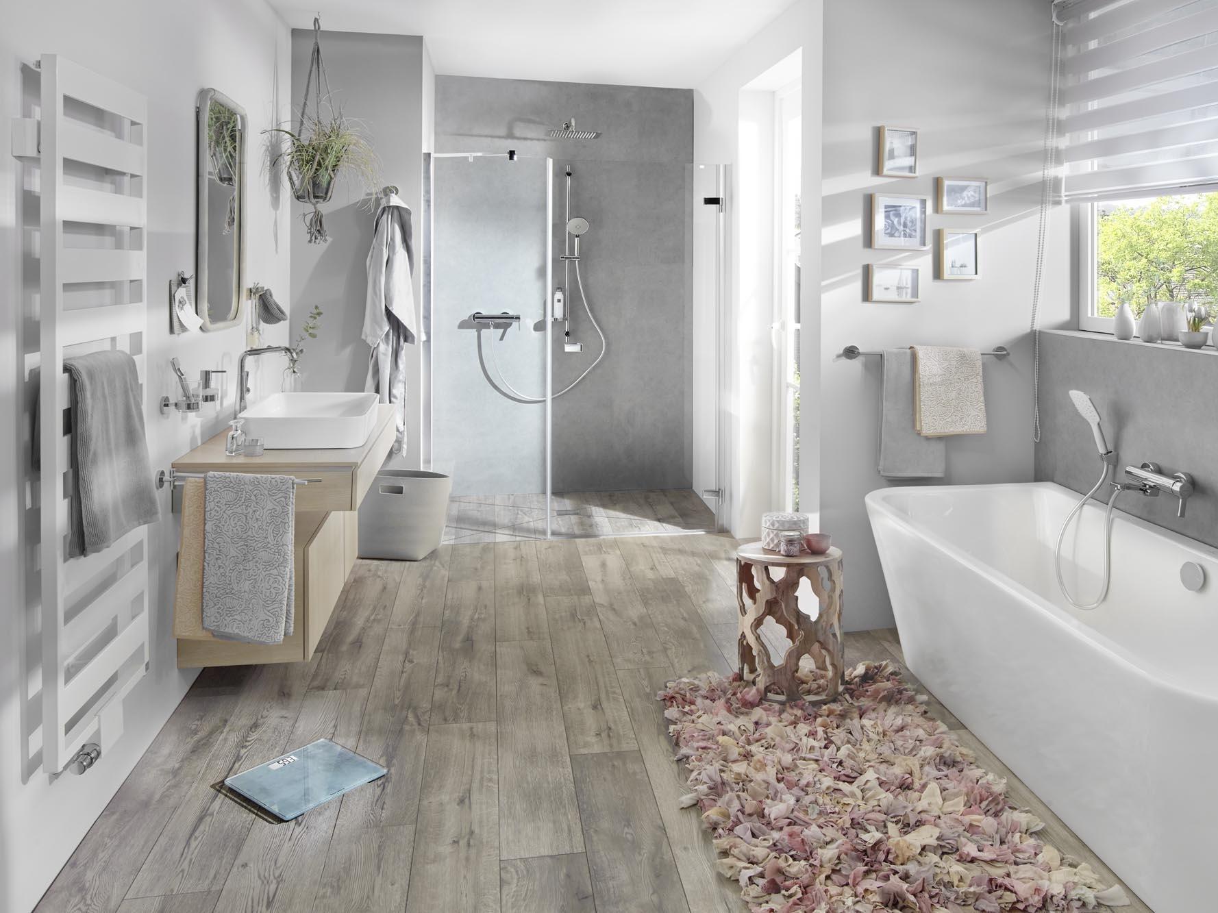 Kermi Inspiration bathroom with TUSCA, POINT, and CASTEO