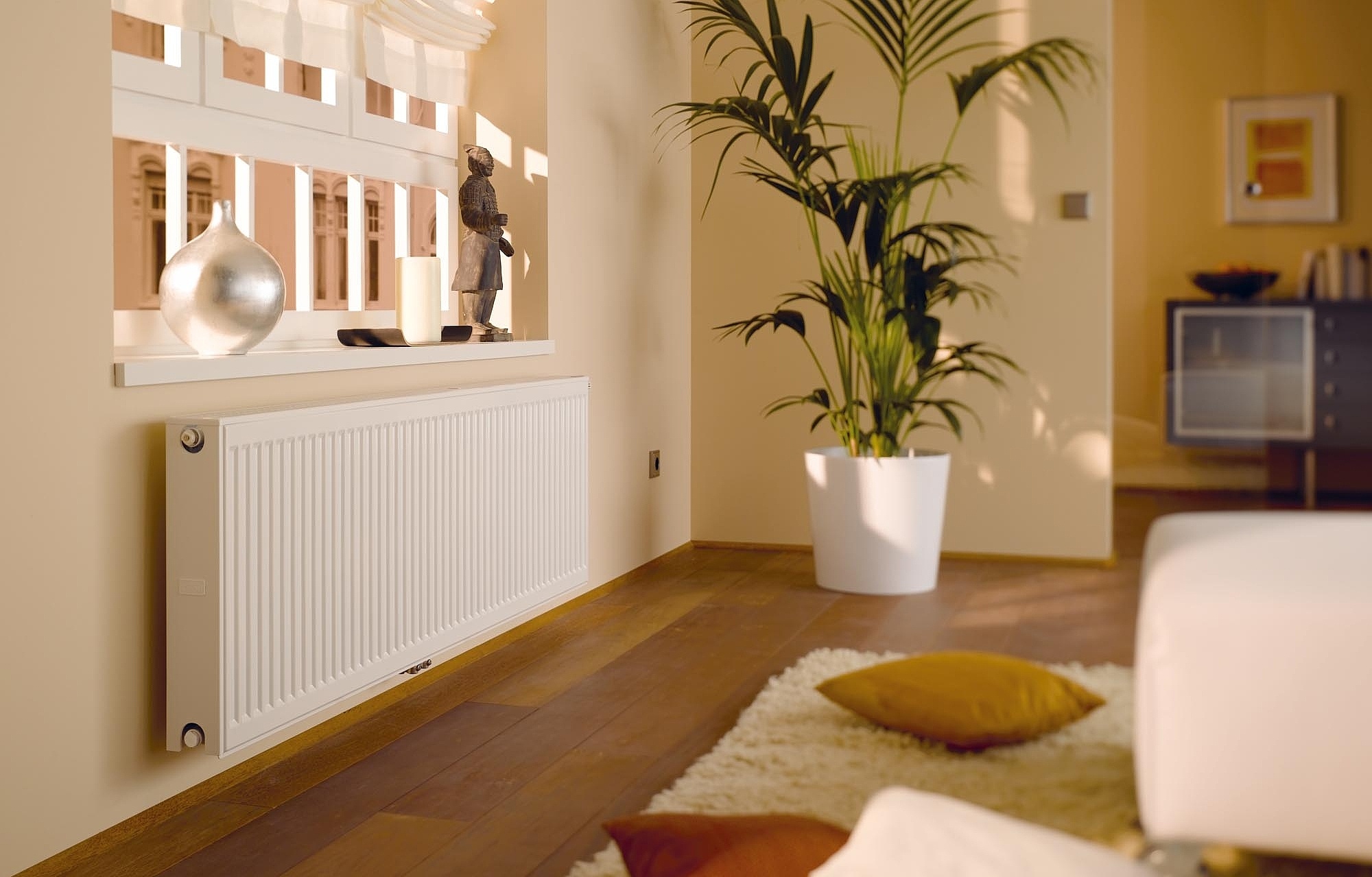 KERMI therm-x2 Profil-Vplusuniversalusis radiatorius su integruotu termostatiniu ventiliu.