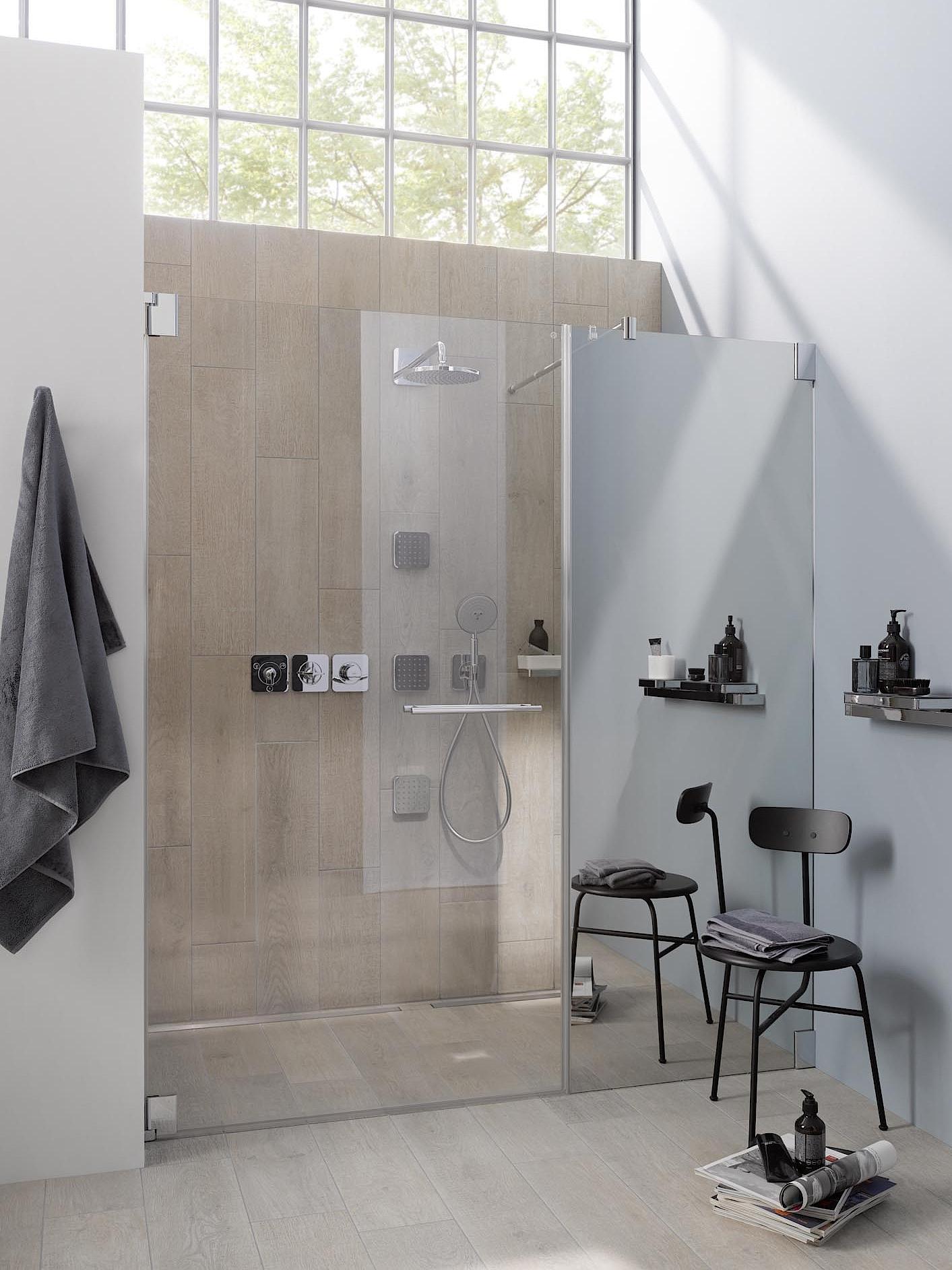 PASA single-panel hinged door and fixed panel customized via KermiEXTRA Kermi hinged shower enclosure PASA single-panel hinged door and fixed panel customized via KermiEXTRA