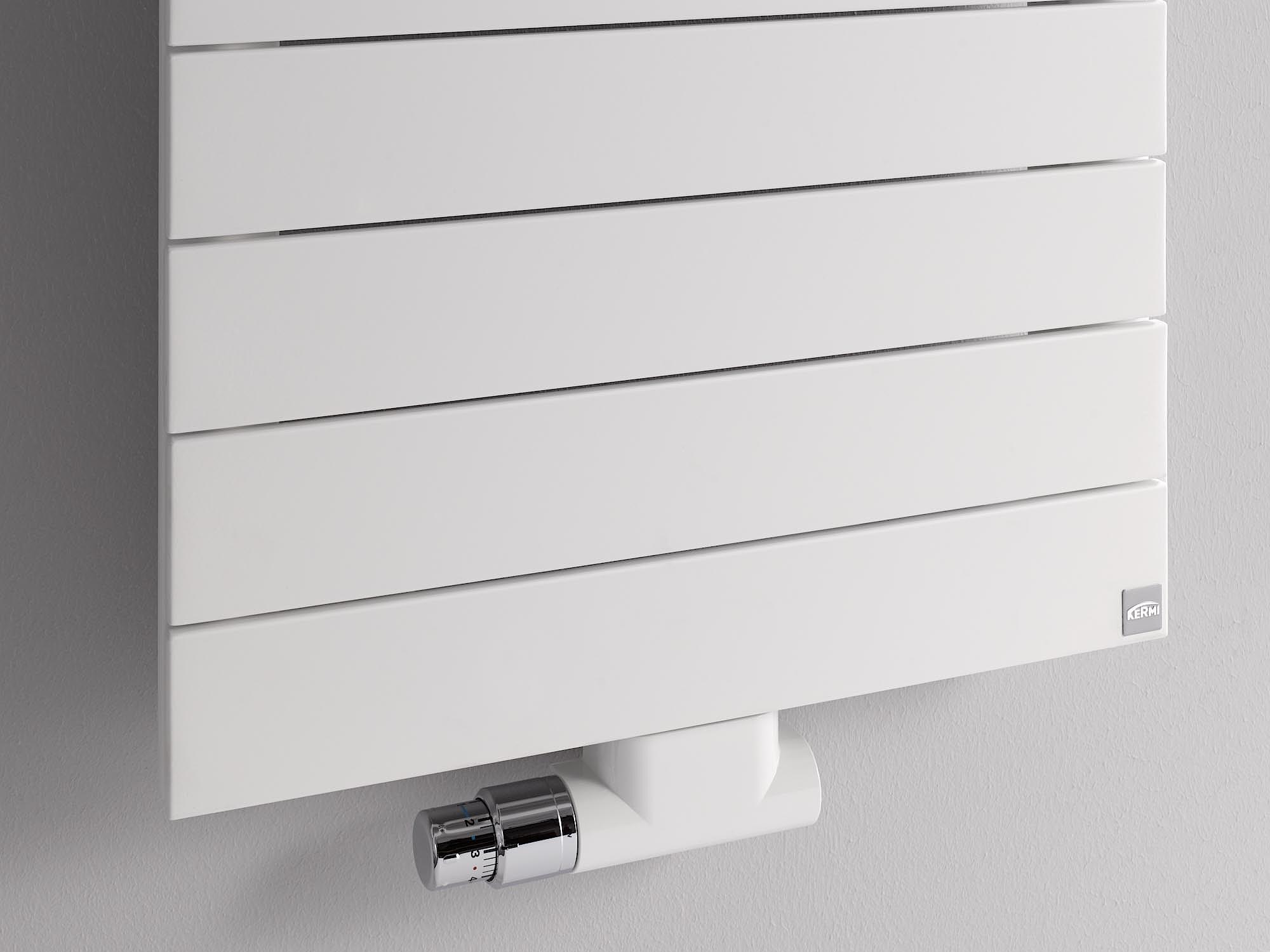 Radiatore da bagno e di design Kermi Tabeo con collegamento centrale da 50 mm facile da progettare.