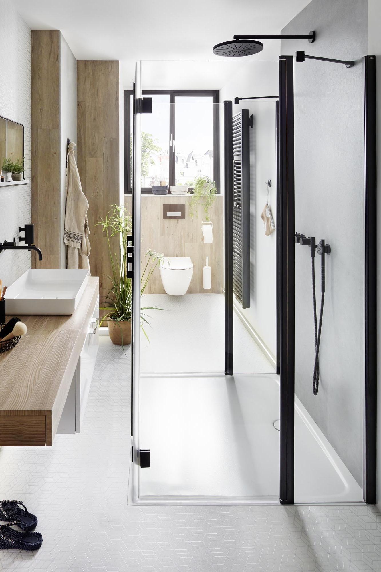 Paroi de douche à profilé Kermi avec portes pivotantes repliables LIGA et montage en U Noir 