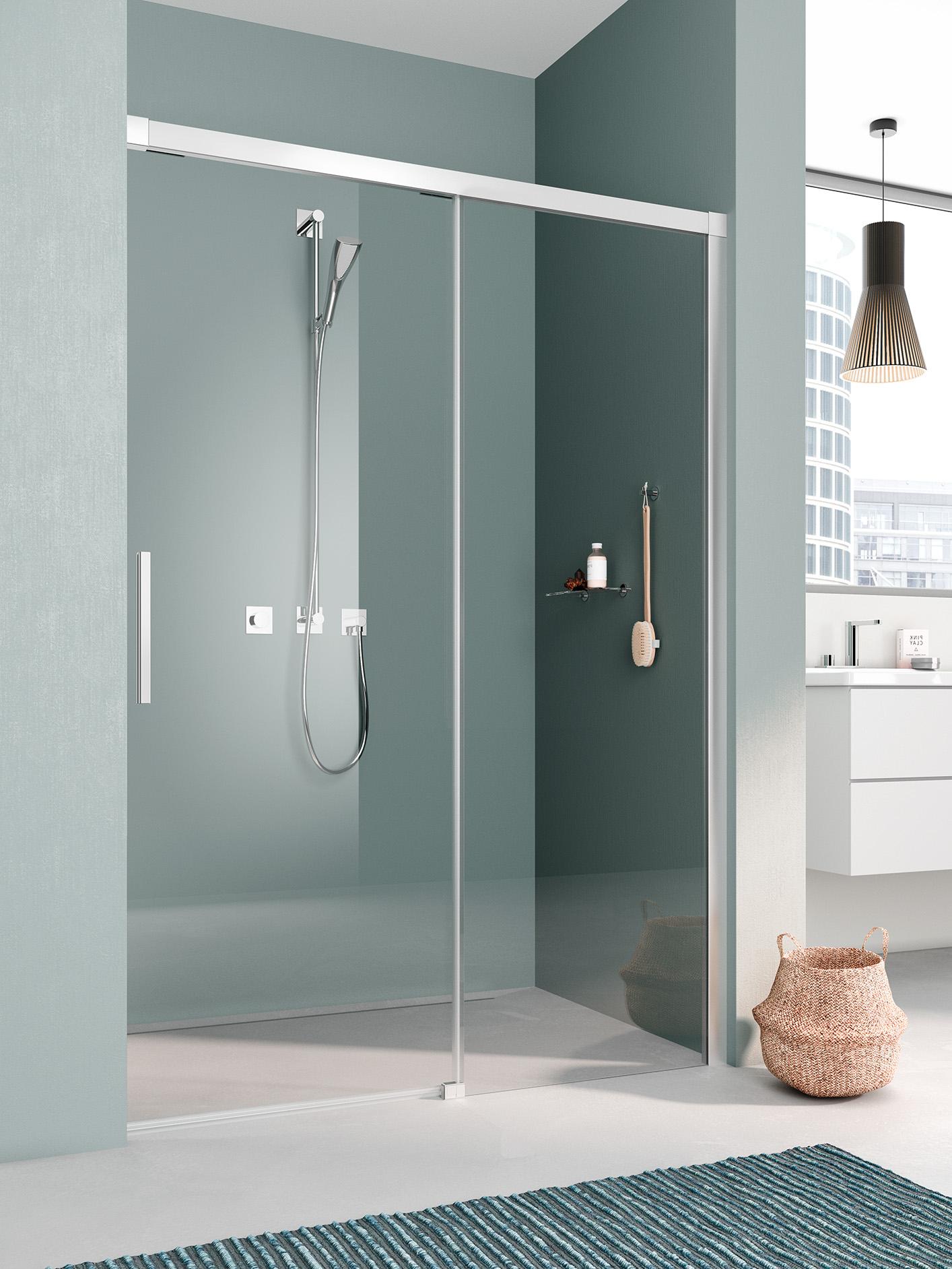 Paroi de douche à profilé Kermi avec porte coulissante NICA à 2 éléments avec surface au sol libre et élément fixe avec profilé mural