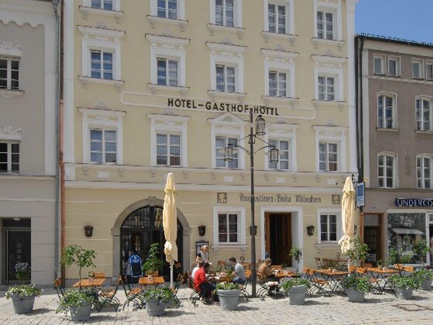Kermi Duschdesign Referenzobjekt Hotel Höttl, Deggendorf