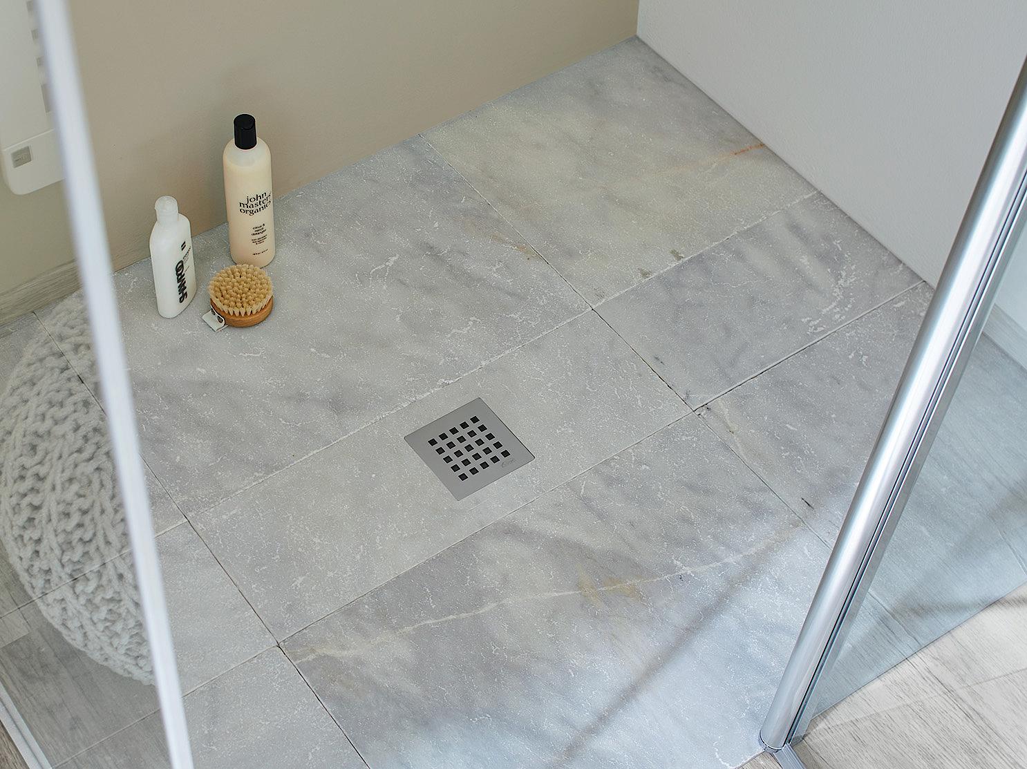  Pannello doccia Kermi con scarico puntuale POINT copertura scarico Exklusiv 1