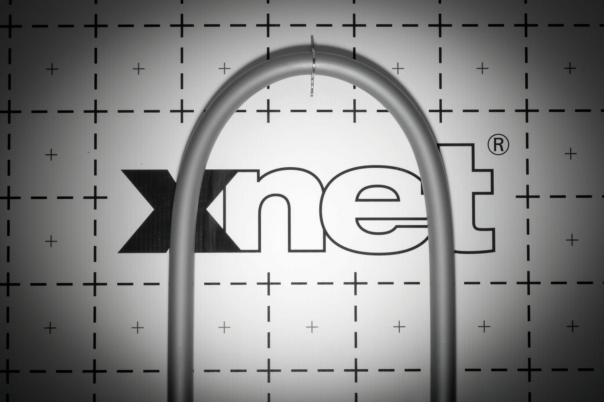 Because of their high level of flexibility, the KERMI x-net 5-layer PE-Xc pipes allow tight bending radii while ensuring low restoring forces.
