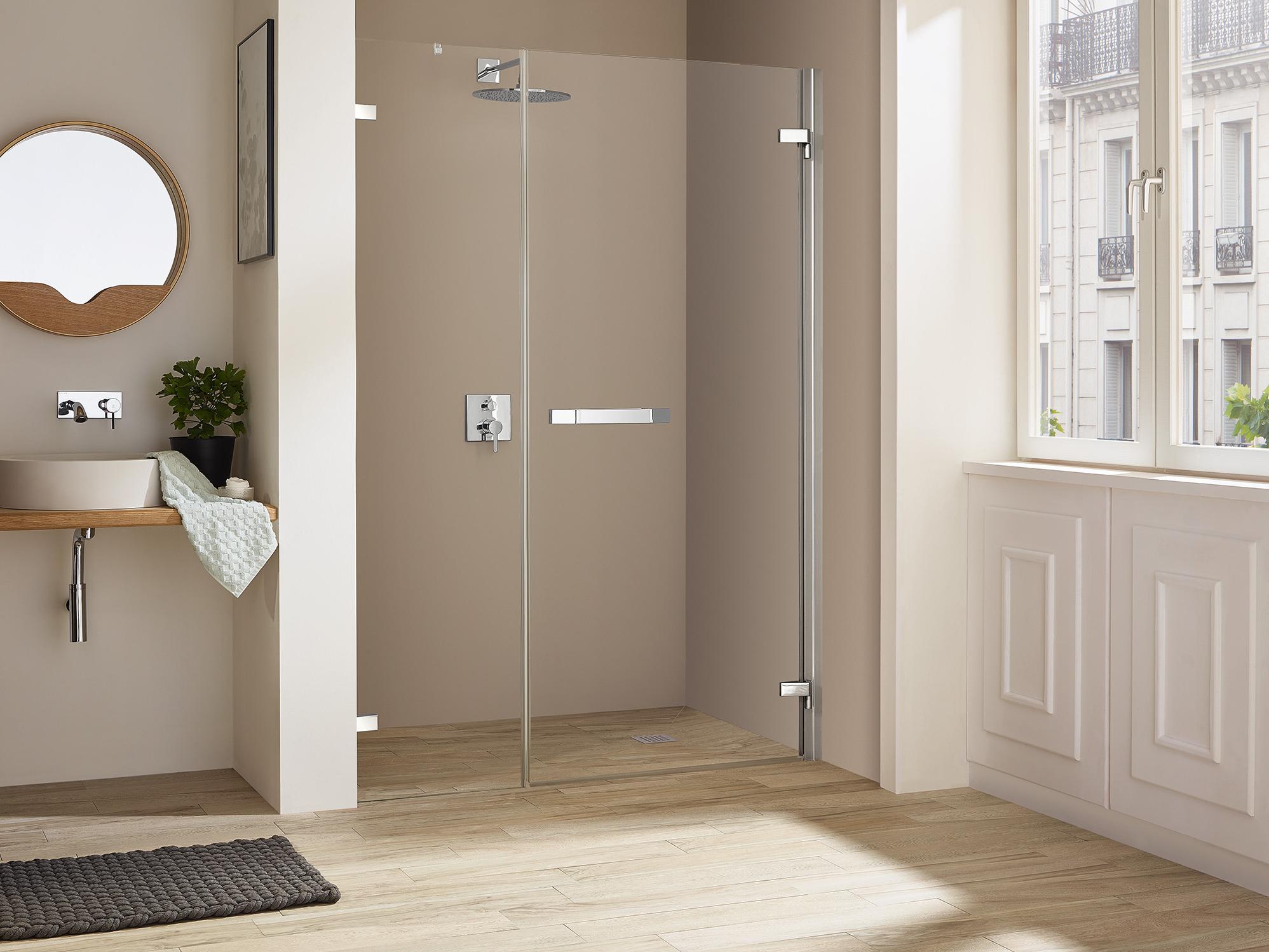 TUSCA single panel hinged door and fixed panel (wall hinge on the fixed panel) Kermi hinged shower enclosure, TUSCA single panel hinged door and fixed panel (wall hinge on the fixed panel)