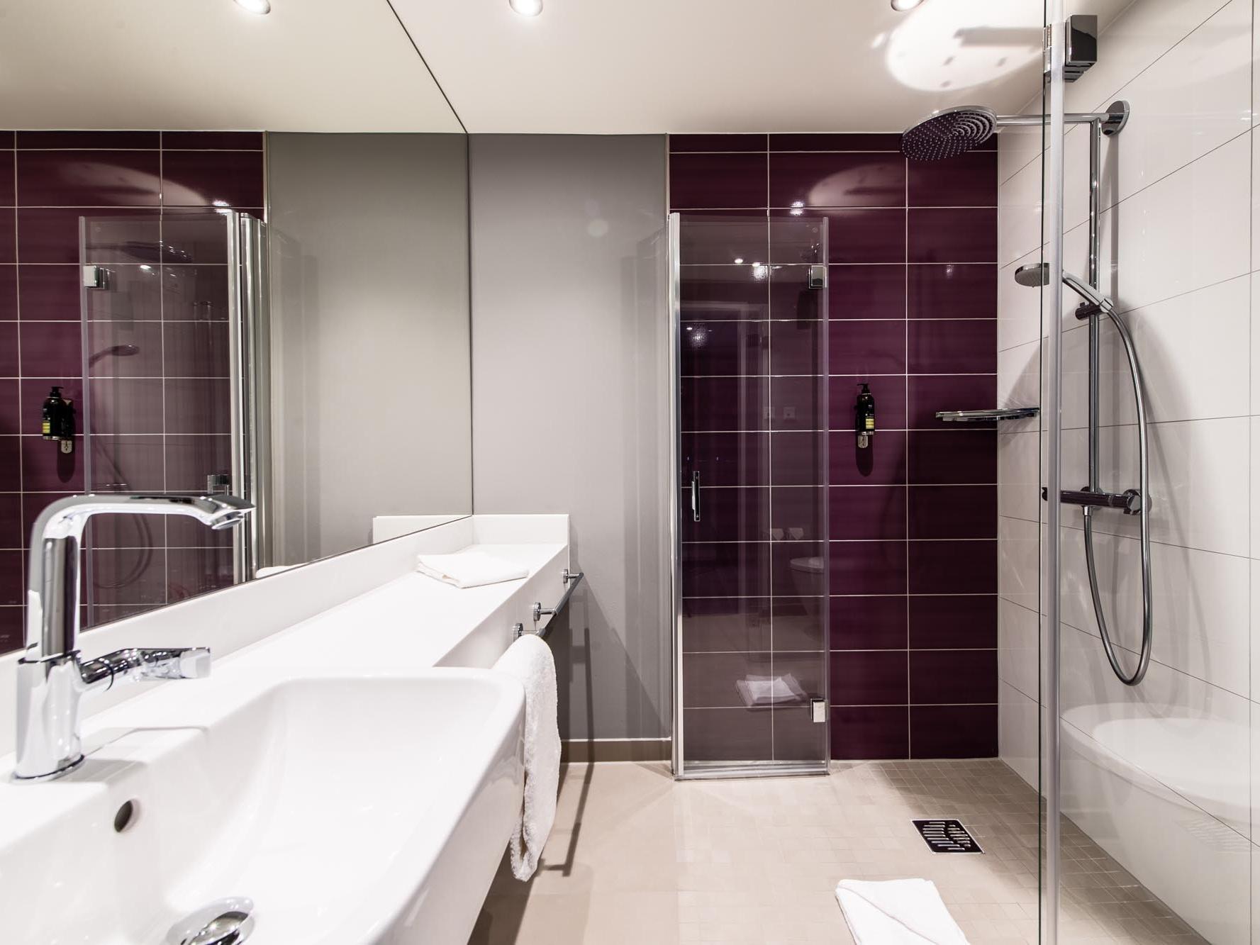 Kermi shower design reference property Premier Inn Hotel, Leipzig