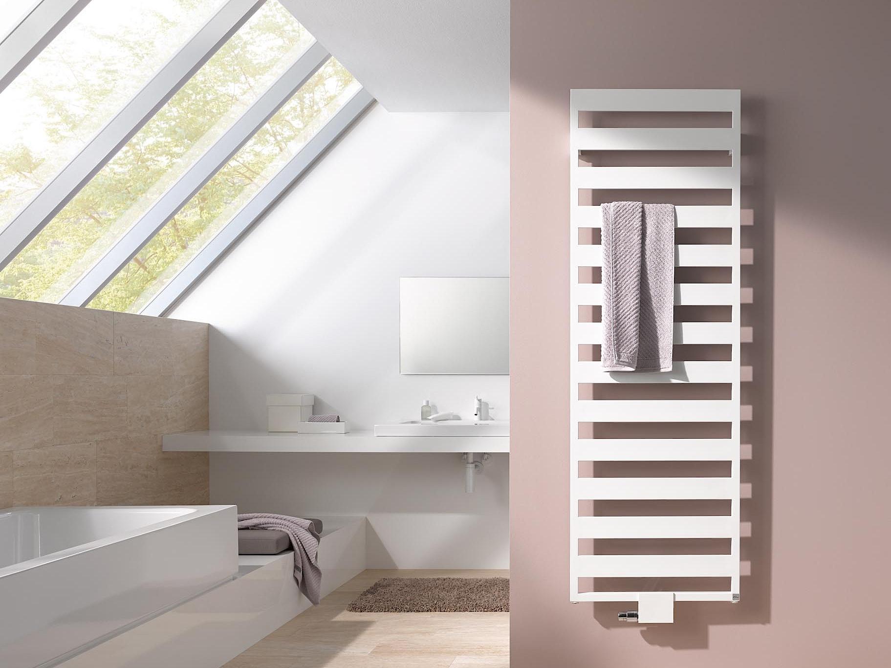 Il radiatore da bagno e di design Kermi Casteo affascina con la simmetria ed eleva la semplicità a qualcosa di speciale.