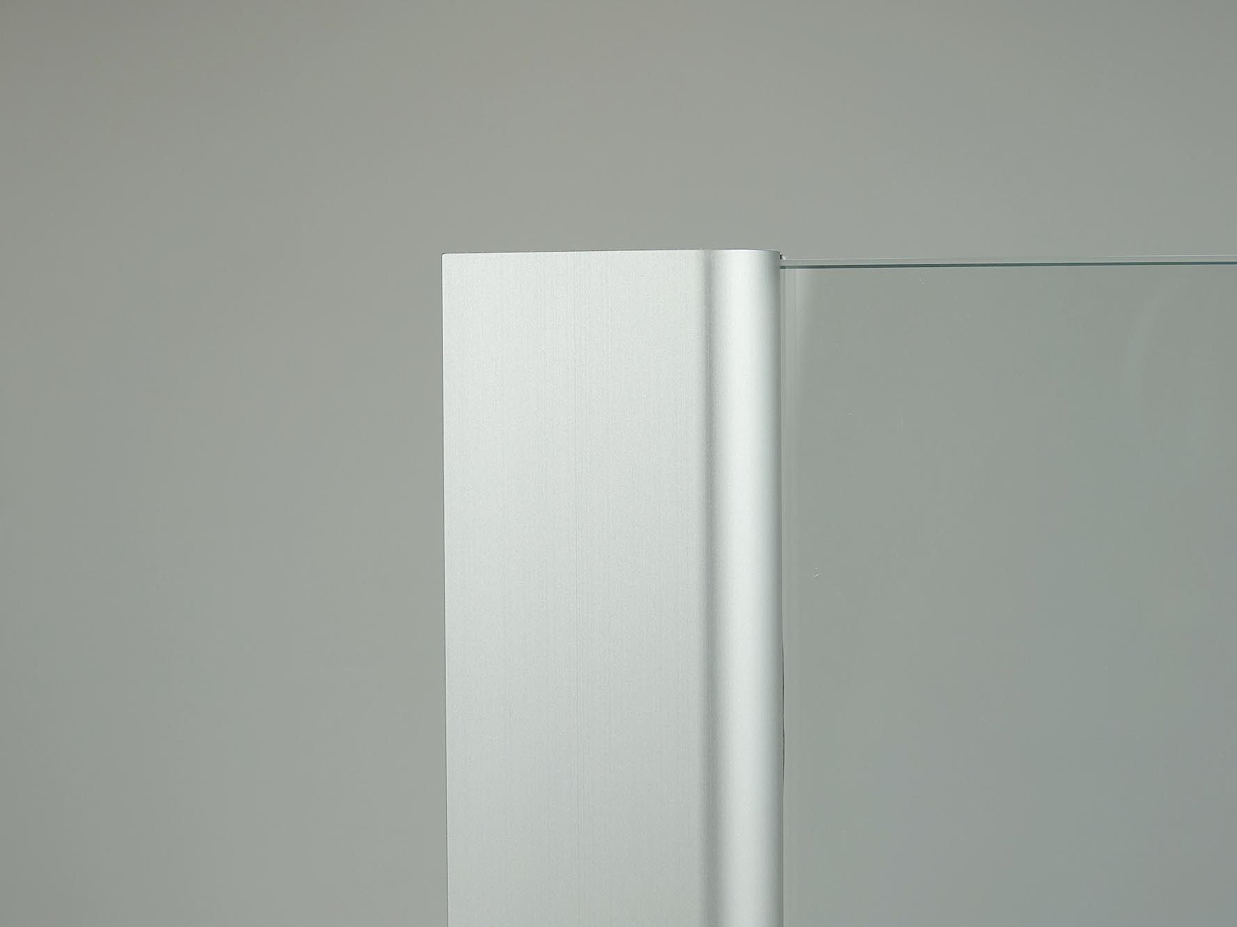 Box doccia Kermi colore profilo a parete argento opaco