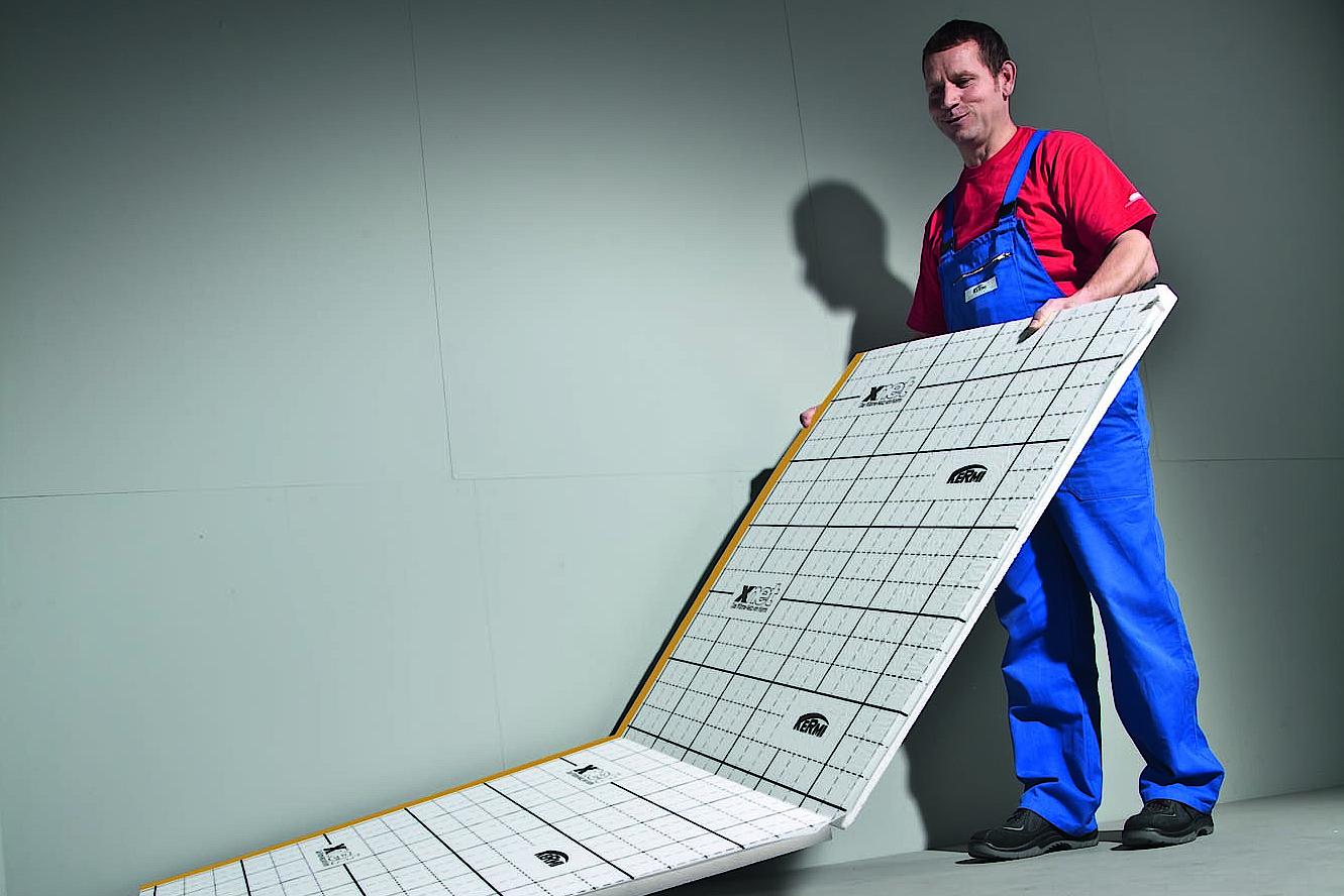Kermi x-net C12 tacker folding plate with a manageable 2 m² per plate.