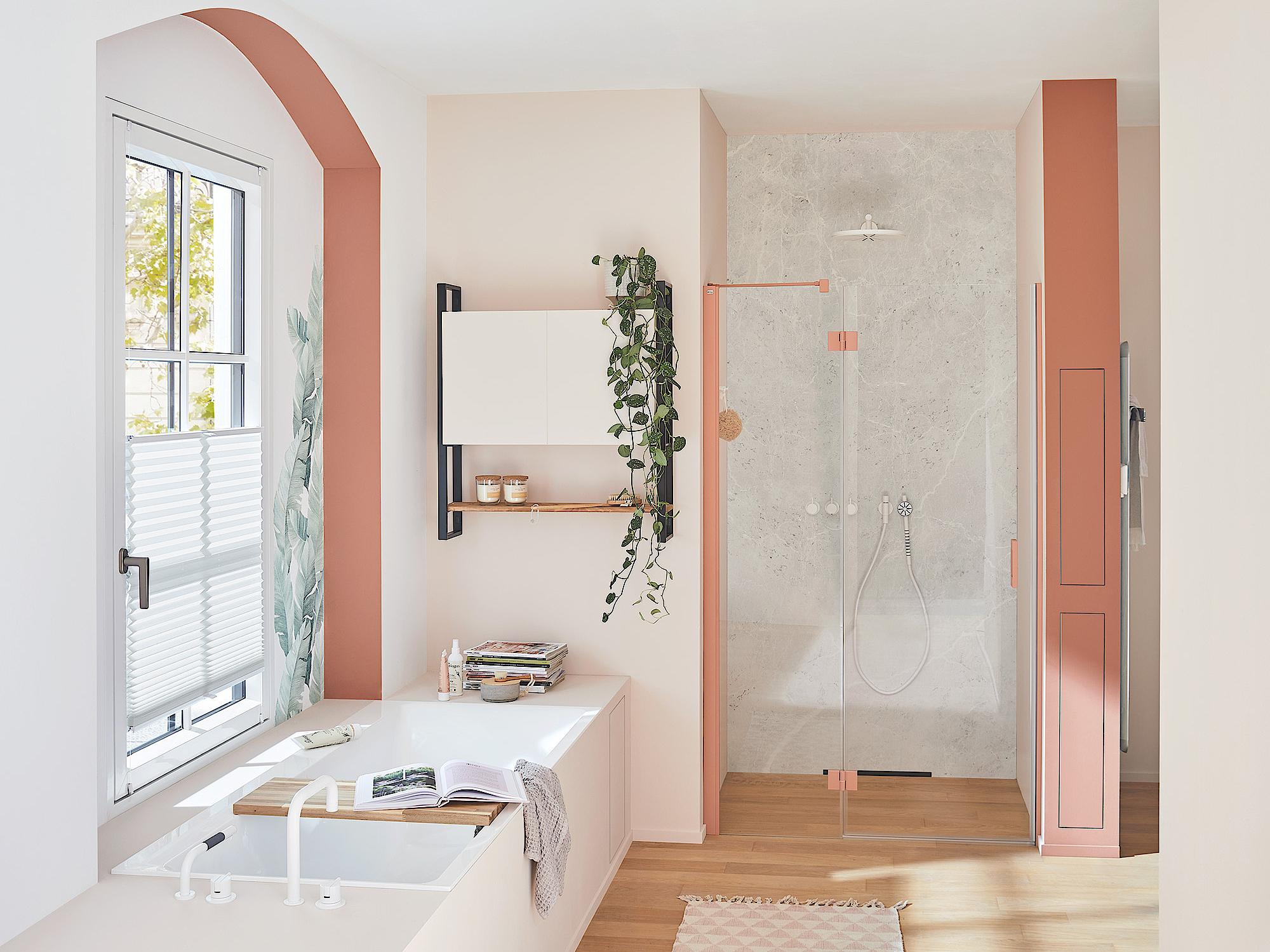 Box doccia con profilo Kermi LIGA porta basculante con pannello fisso con profilo a parete in Noble Pink